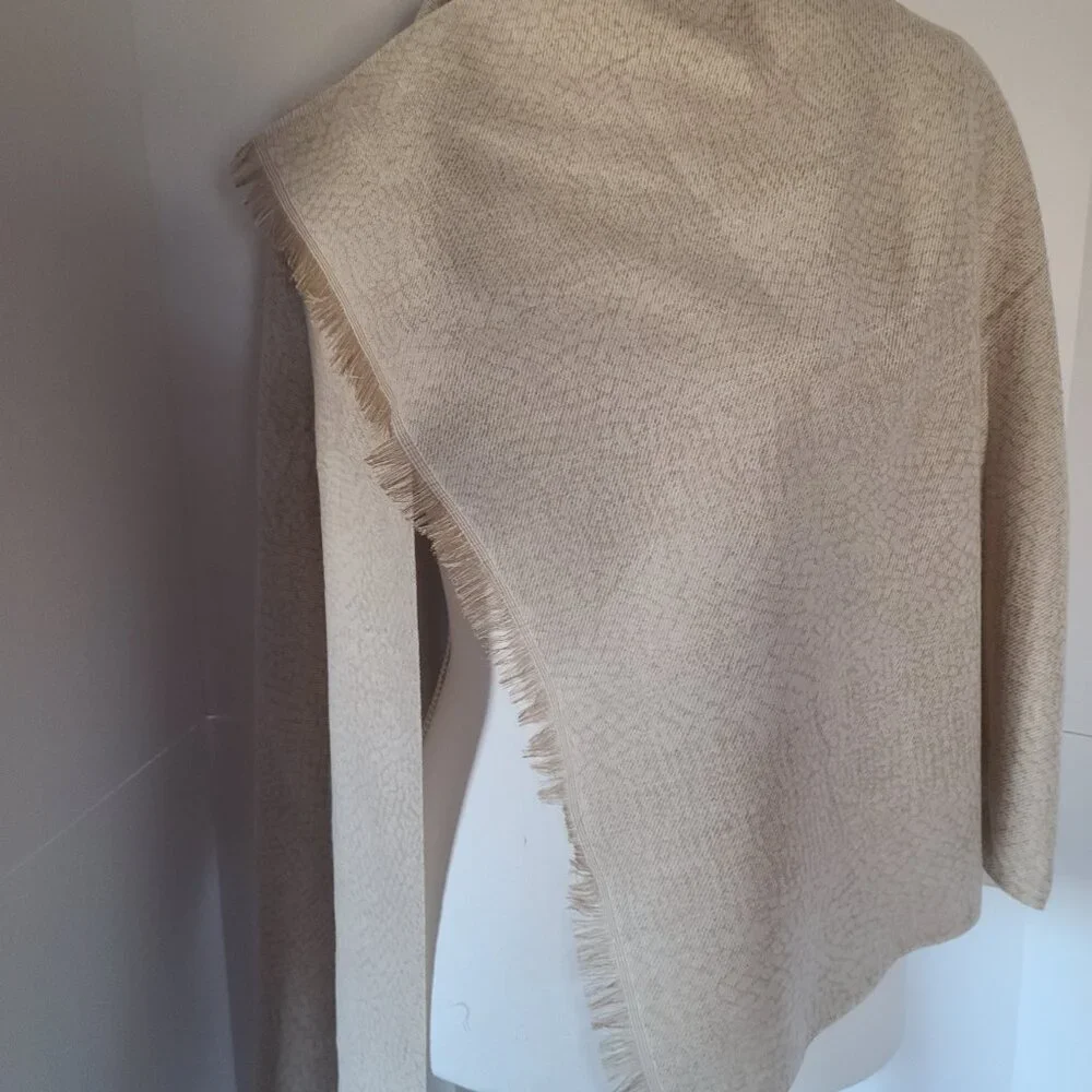 A NEW DAY TAN/CREAM SHAWL/WRAP/FRINGE LIGHTWEIGHT COMFY COZY FASHIONABLE SIZE OS